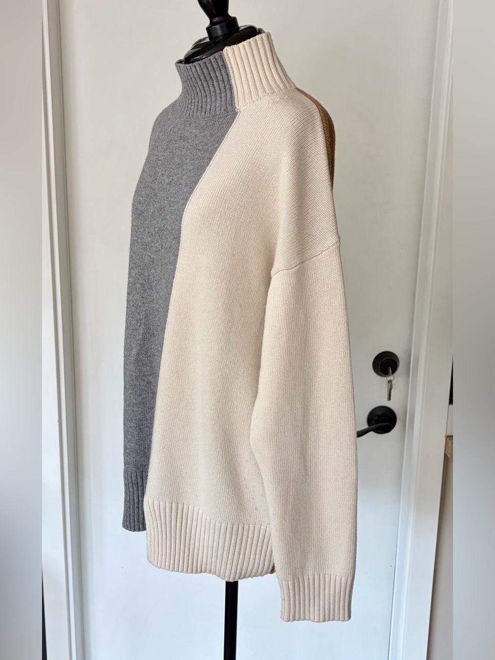 Kaos Colorblock Mockneck Sweater, Gray, Cream & Brown, Italy, szL, EUC - Picture 3 of 15